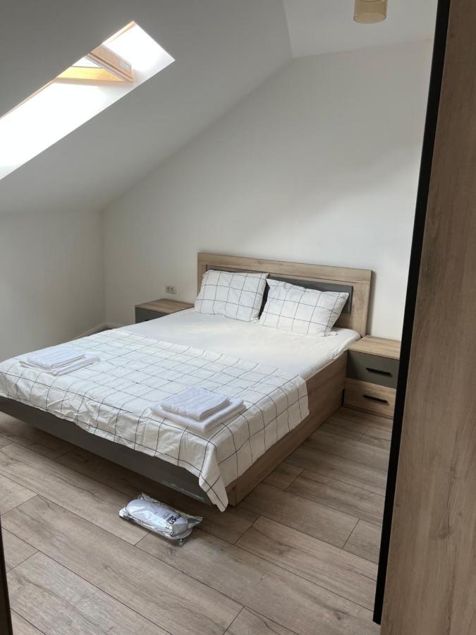 1 Apartment